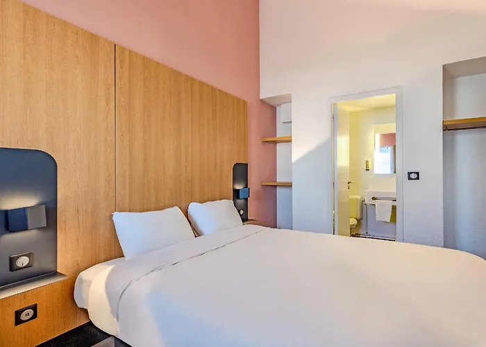B&B Hotel Brest Kergaradec Aeroport