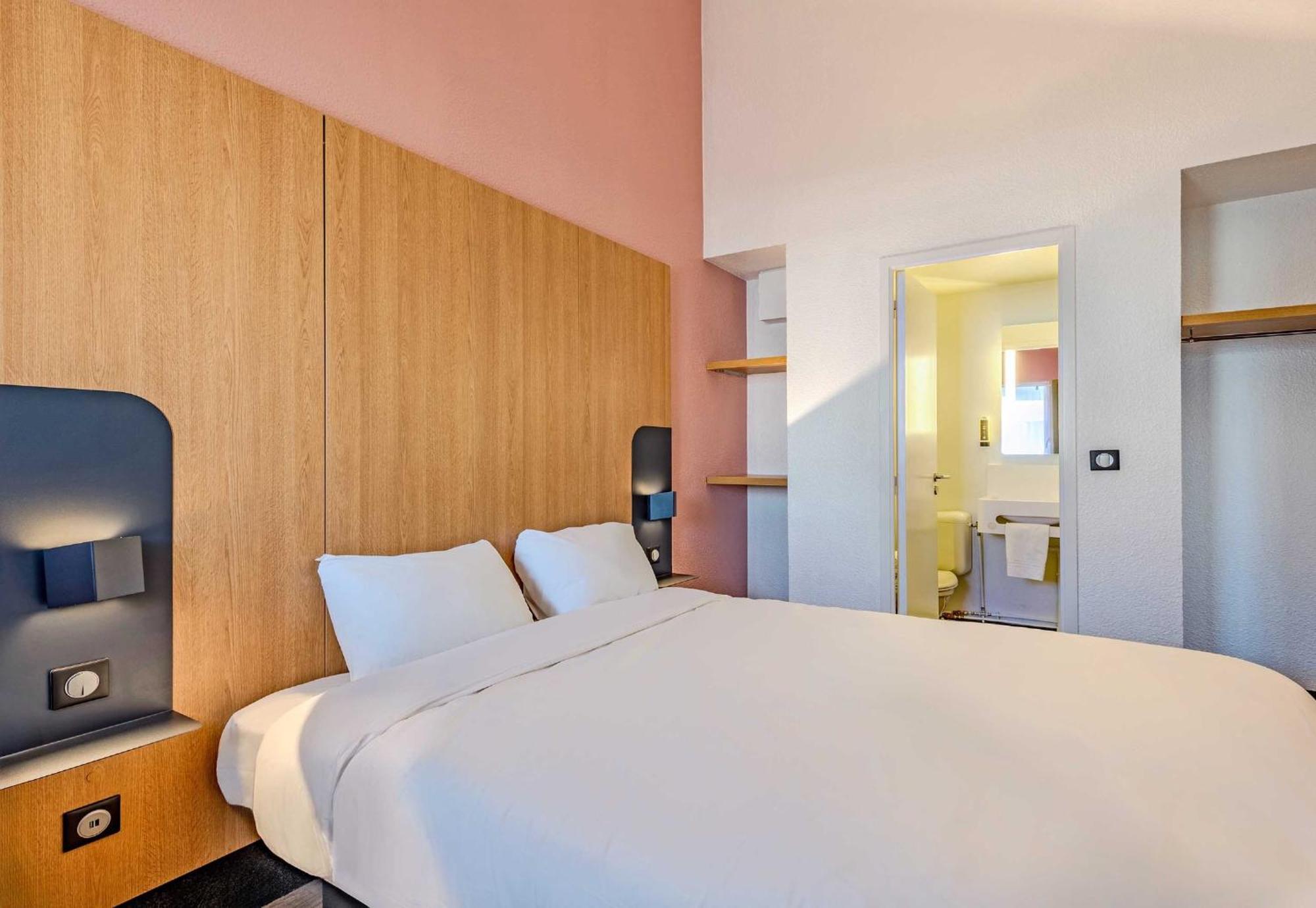 Hotel Brest Kergaradec Aéroport 2*